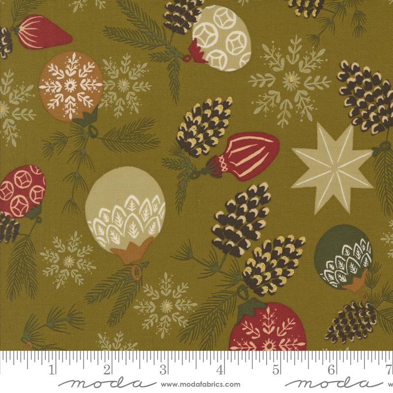 Old World Yuletide - Branch and Baubles - Green