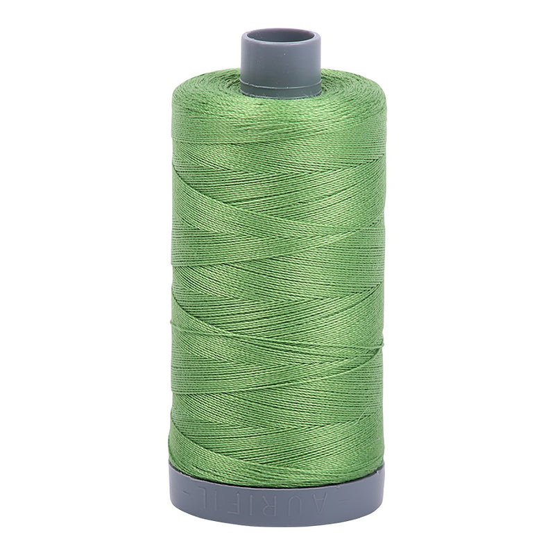 Heavyweight Aurifil Thread 28wt 750 m - 1114 - Grass Green
