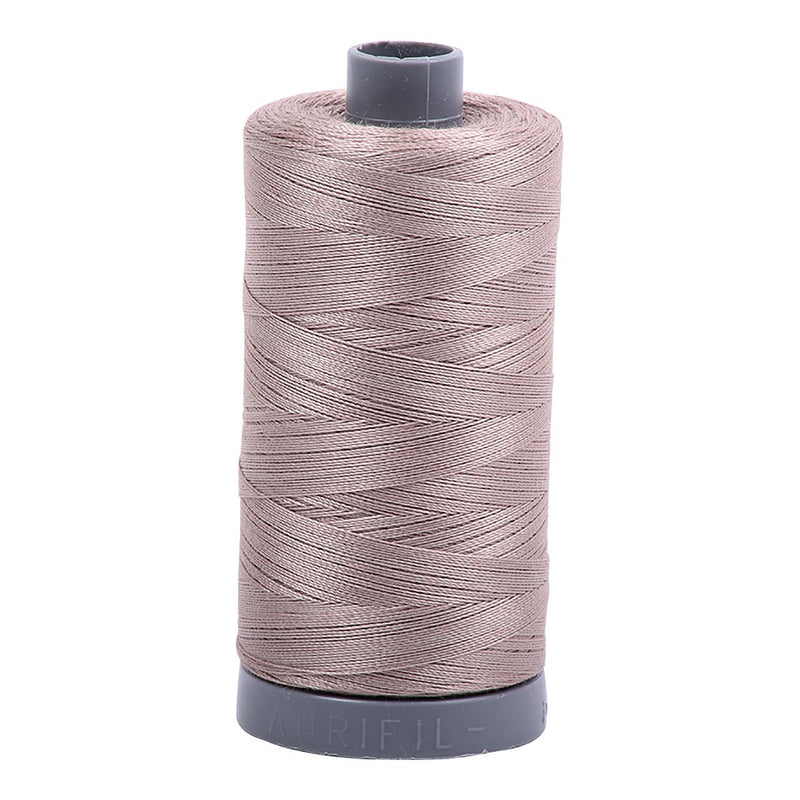 Heavyweight Aurifil Thread 28wt 750 m - 6730 - Steampunk